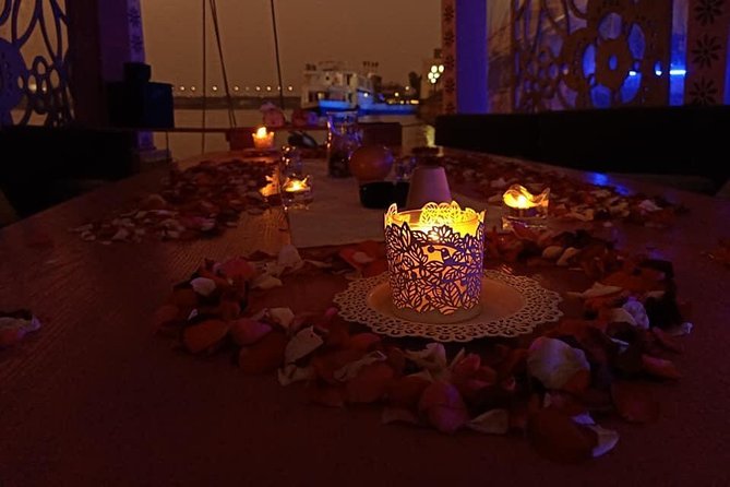 فلوكة فاخرة على النيل مع غداء