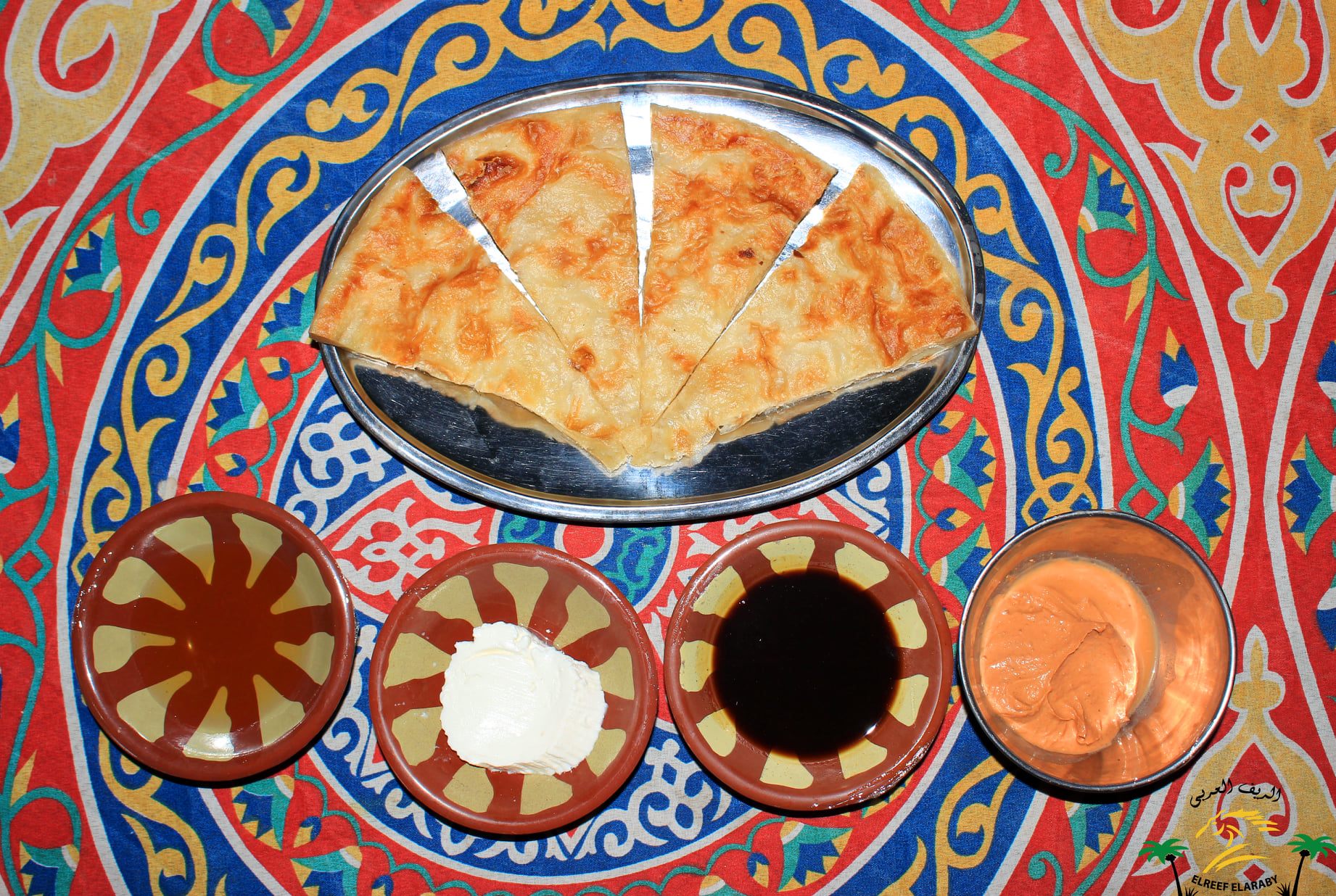 استمتع بيومك مع أصدقائك وعائلتك في قرية الريف العربي