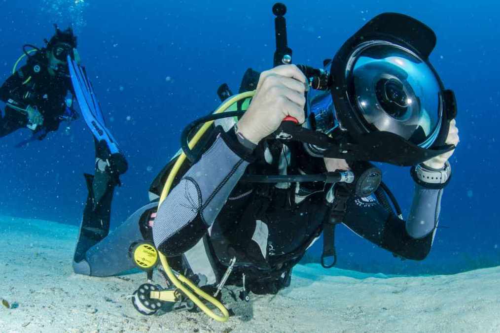 Digital Underwater Photographer