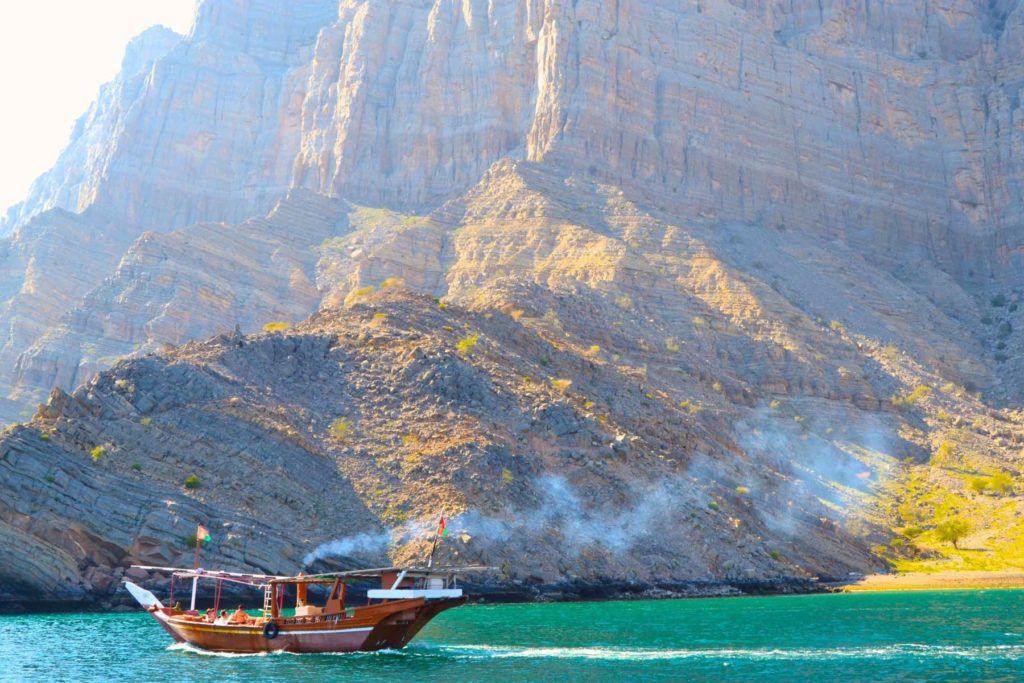Dhow Cruise for 6 Hours with Swimming & Snorkeling in Musandam