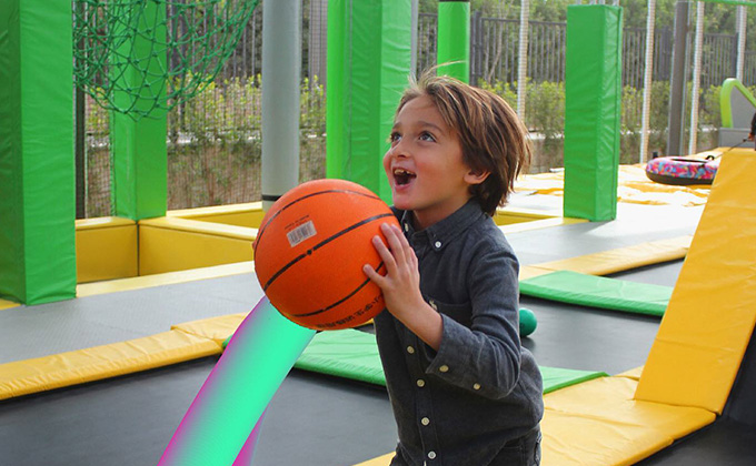 استمتع بعيد ميلادك فى الترامبولين بارك