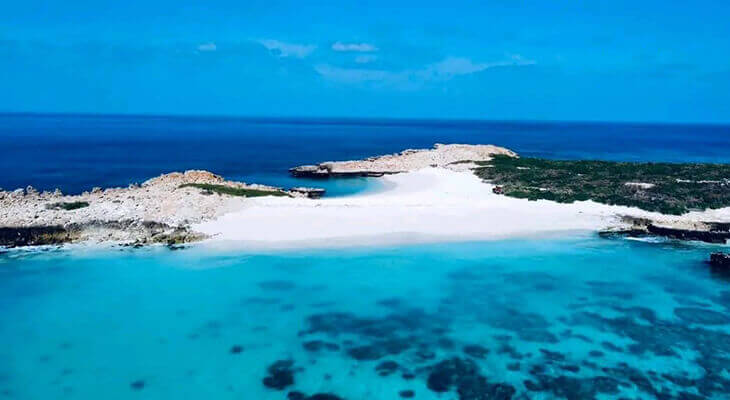 مسقط: رحلة لمدة يوم مع المبيت في مخيم خاص