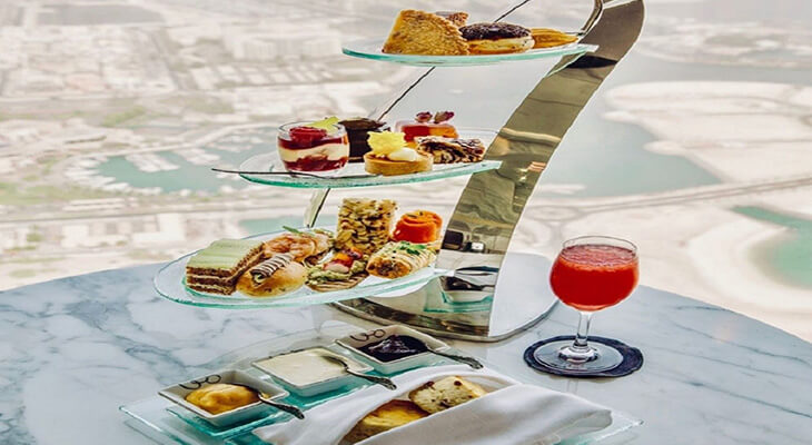 أبو ظبي: ساعتين في منصة المراقبة مع وجبات خفيفة