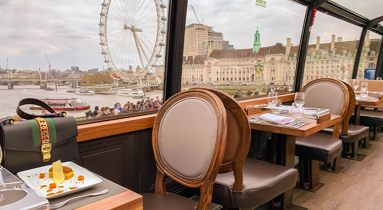 Bustronome Gourmet Dinner Tour for 2.5 Hours