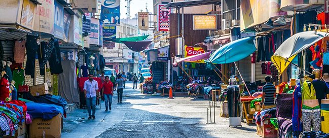 Get familiar with the old Bahraini culture: Manama Souq