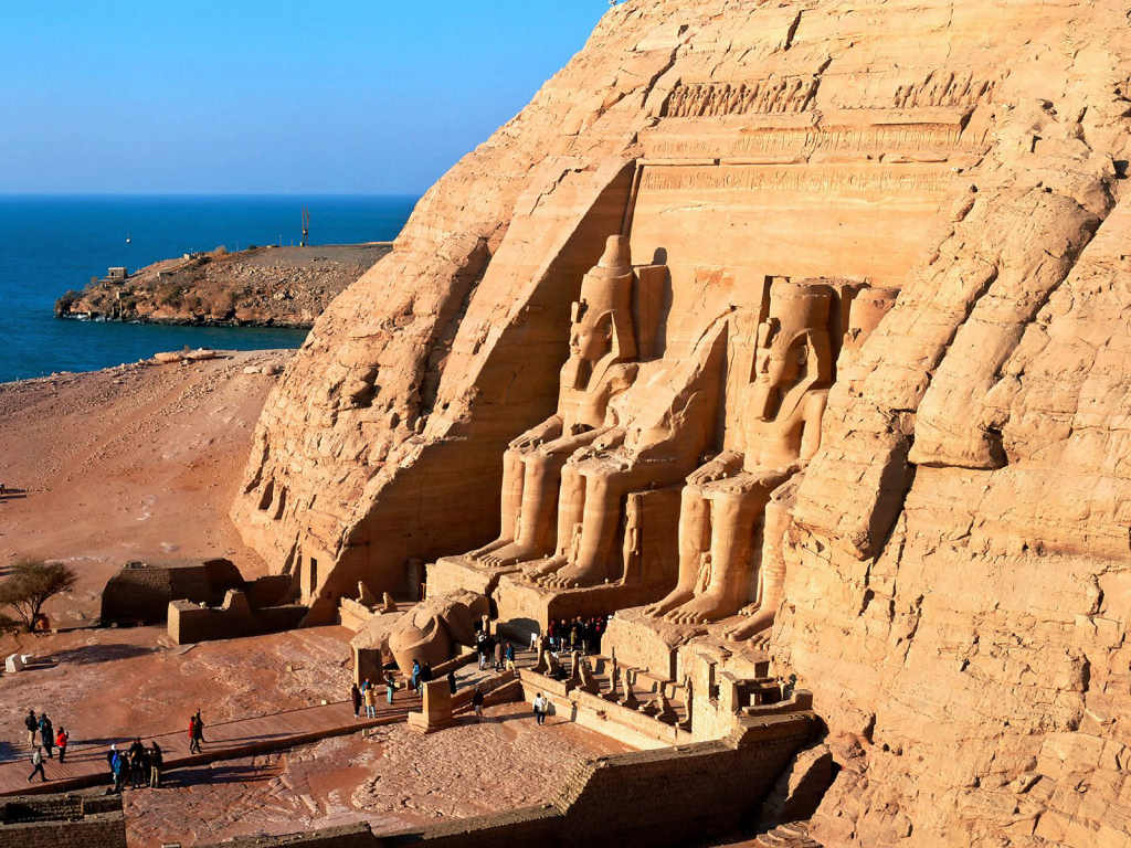 استكشاف كنوز مصر للملك توت عنخ آمون والمومياء