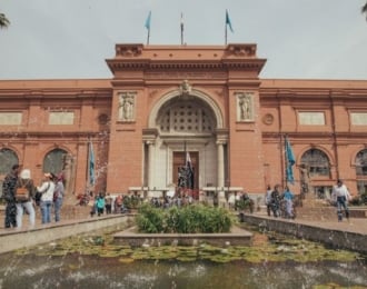اكتشف المتحف المصري