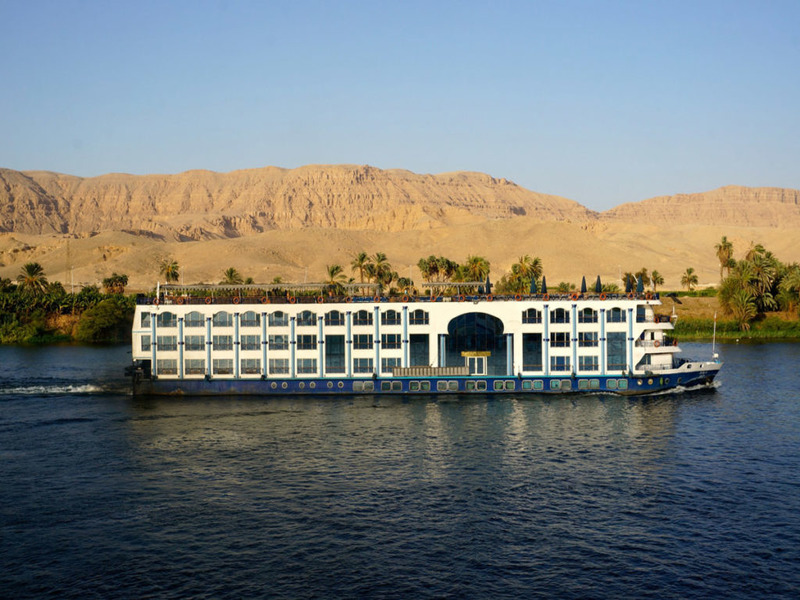 جواهر النيل وبحيرة ناصر