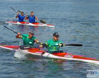 تمتع بالتدريب على الكاياك مع وجبة غداء شهية