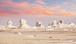 A trip for 2 days in the white desert