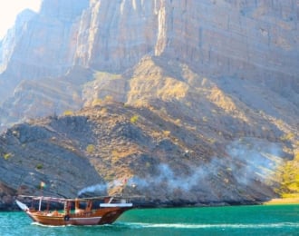 جولة لمدة ٦ ساعات مع فرصة للسباحة & سنوركلينج في مسندم