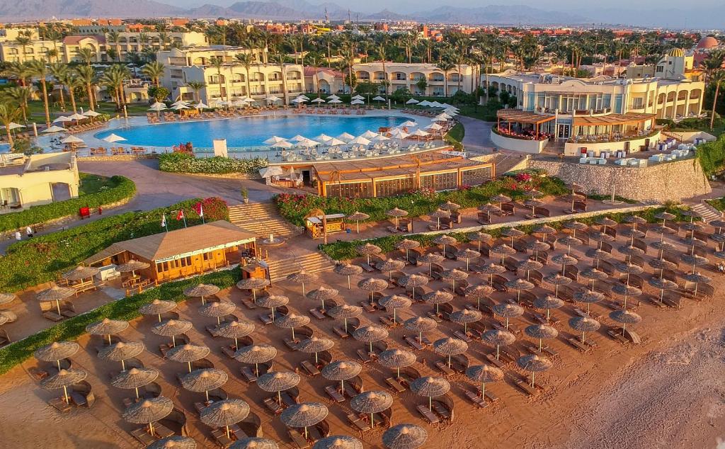   A trip to enjoy at Cleopatra Luxury Sharm el-Sheikh Resort