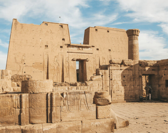 جولة نهارية من أسوان إلى إدفو وكوم أمبو