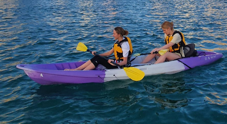 Kayaking & stand up paddling shared tour
