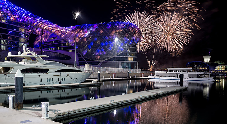 An 8-hour tour of the wealthy city of Abu Dhabi