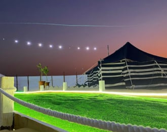 احصل على وقتا مذهلا في مخيم المنيرة