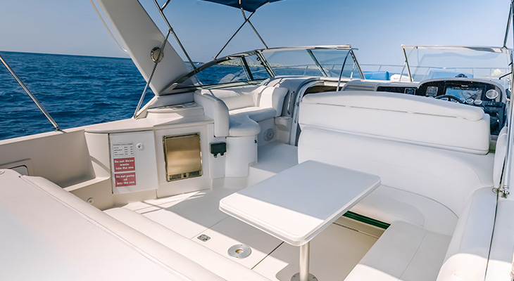 Yacht 40ft: 1 or 2 Hours Private Yacht Tour