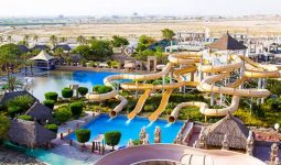  A Mini Tour  in water garden city around one of the landmarks of Bahrain 