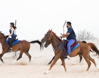 رحلة ركوب الخيل في دبي - الروية