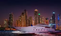 2-Hours Yacht Tour with Live BBQ & Drinks at Dubai Marina