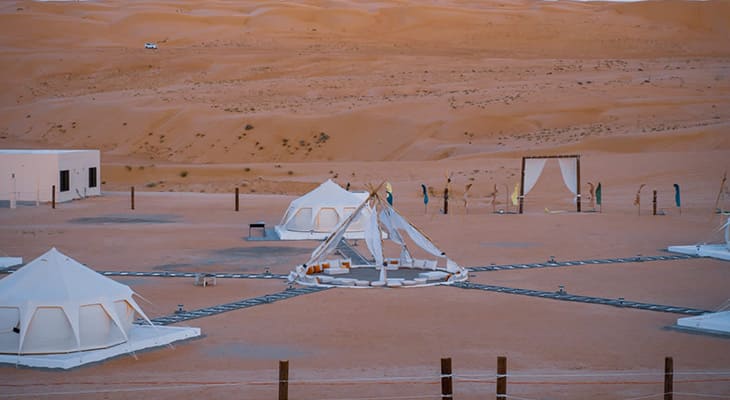عمان: رحلة تخييم لمدة 10 ساعات في صحراء بدية