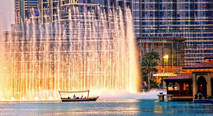 Dubai: 30-Minute Ride on Abra Boat at Burj Lake