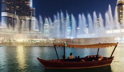 Dubai: 30-Minute Ride on Abra Boat at Burj Lake