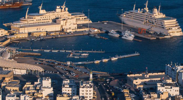 20 mins Helicopter Tour over Muscat Sightseeing