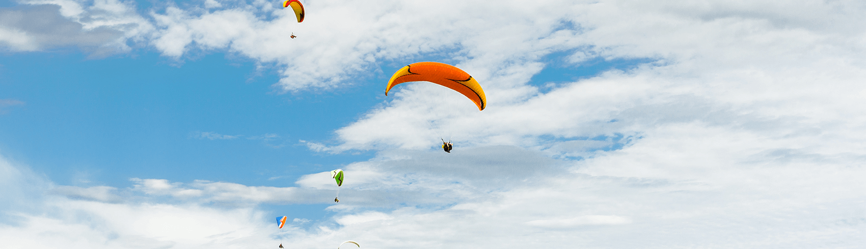 Paragliding in Riyadh 