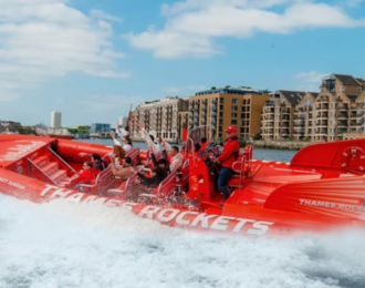 Speedboat Tour on Thames River in London for 50 Minutes