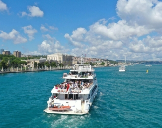 2.5-Hour Cruise through Bosphorus Aboard Mega Lufer Yacht