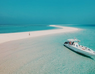 Trip to Jarada Island with Mini Speed Boat for 5 Persons
