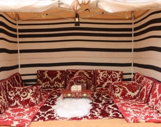 جلسة خيام + ركوب الخيل في المزاحمية للمجموعات