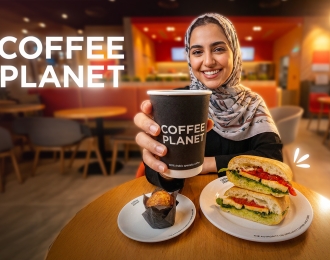 ساندويتش جبنة + مافن فانيليا + قهوة من كوفي بلانيت بسعر 23 ريال سعودي فقط 